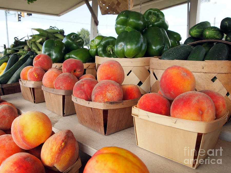 Peaches at the Fruit Stand Photograph by Cheryl Moulton - Pixels