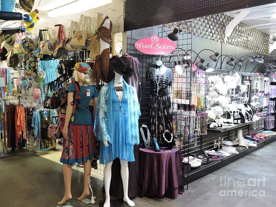 Pearl Sisters Photograph by Beth Williams