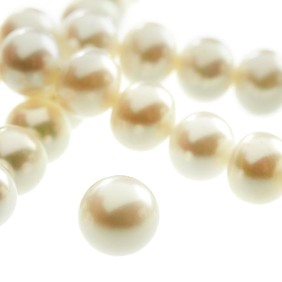 Pearls Photograph by Science Photo Library