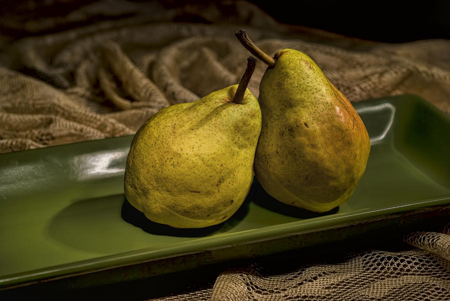 Pears on a Green Tray Photograph by Leah McDaniel - Fine Art America