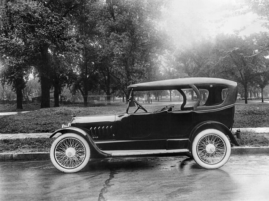 peerless-automobile-c1921-granger.jpg