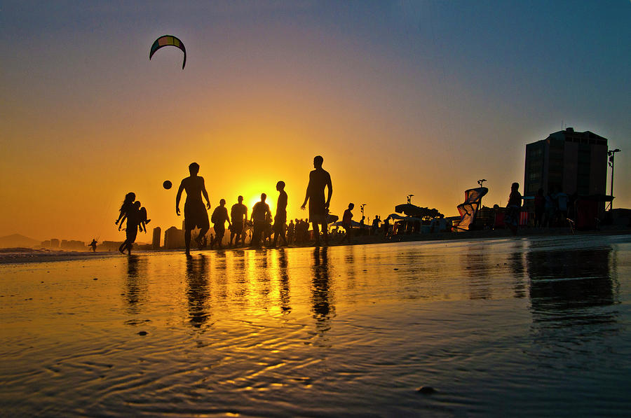 People Having Fun In The Beach Photograph by Giovani Cordioli