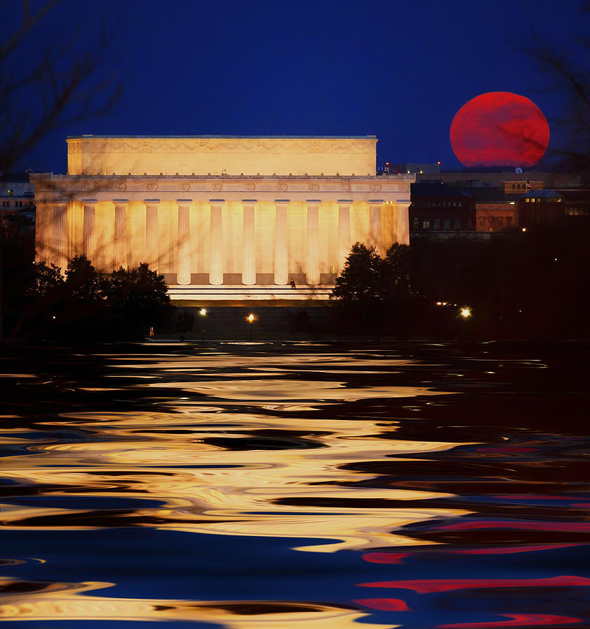 Washington D.c. Photograph - Perigee Moon over the Lincoln Memorial by Mountain Dreams