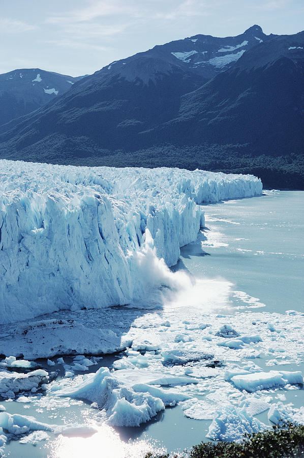 Perito Moreno Glacier And Lake Photograph by Tui De Roy