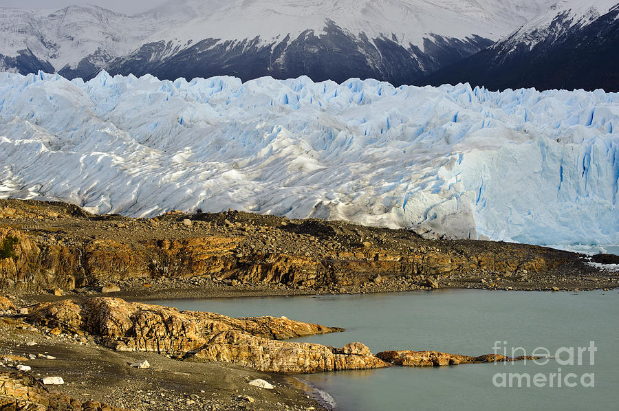 Perito Moreno Glacier Photograph by John Shaw