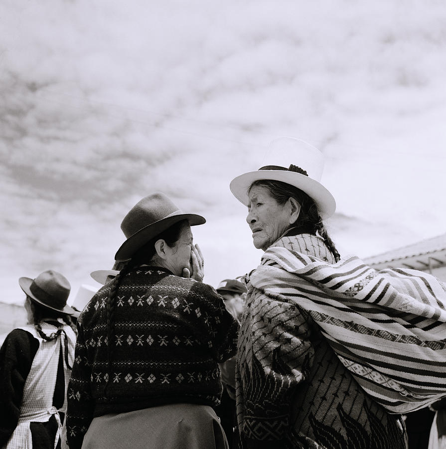 Women Of Cuzco In Peru Photograph by Shaun Higson