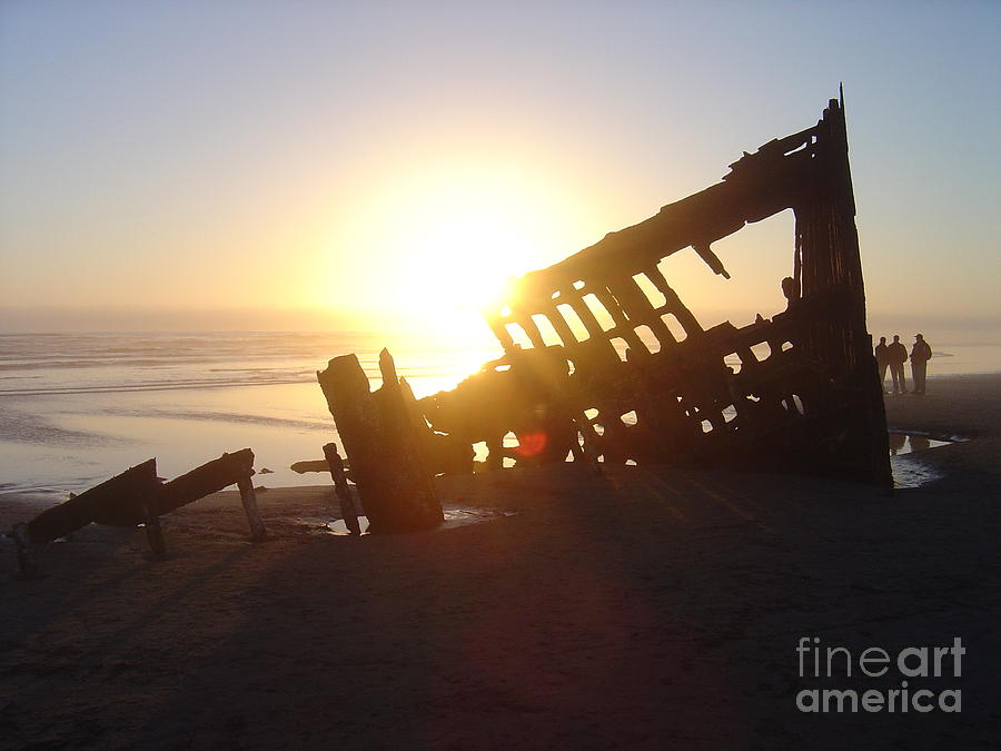Sunset Photograph - Peter Iredale Sunset Shipwreck by Katrina Roberts