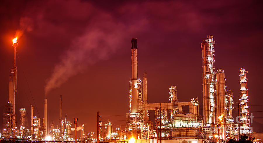 Petrochemical oil refinery plant  Photograph by Anek Suwannaphoom