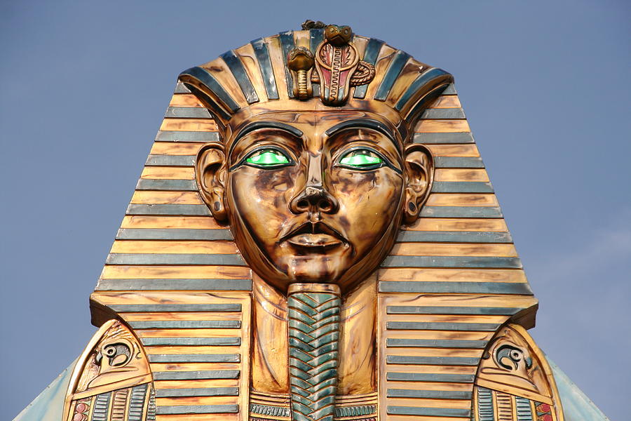 Pharaoh Statue Photograph by Manu1174
