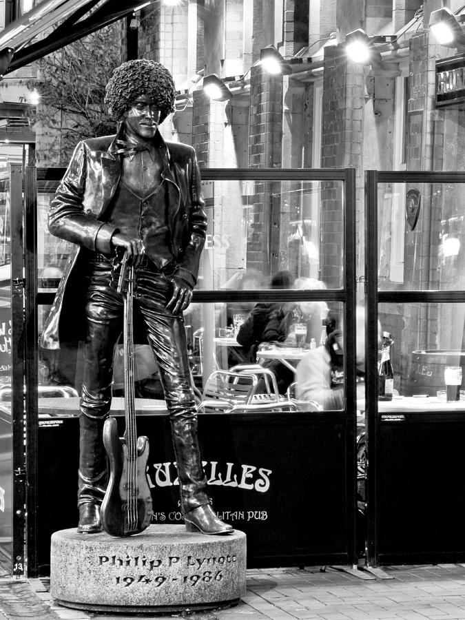 Phil Lynott Photograph - Phil Lynott Statue - Dublin by Barry O Carroll