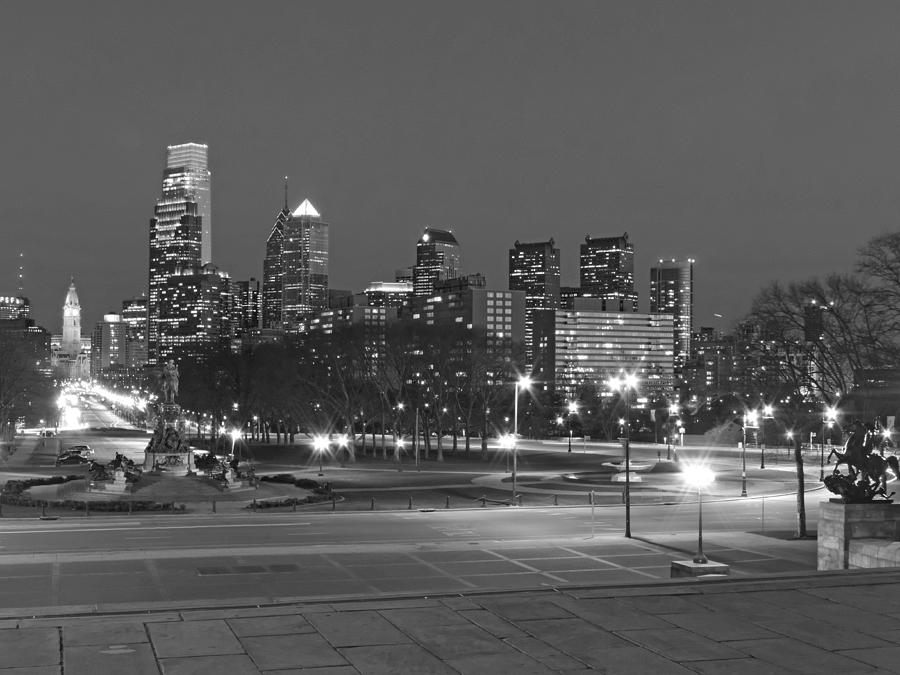 Philadelphia Skyline at Dusk Black and White Photograph by Cityscape