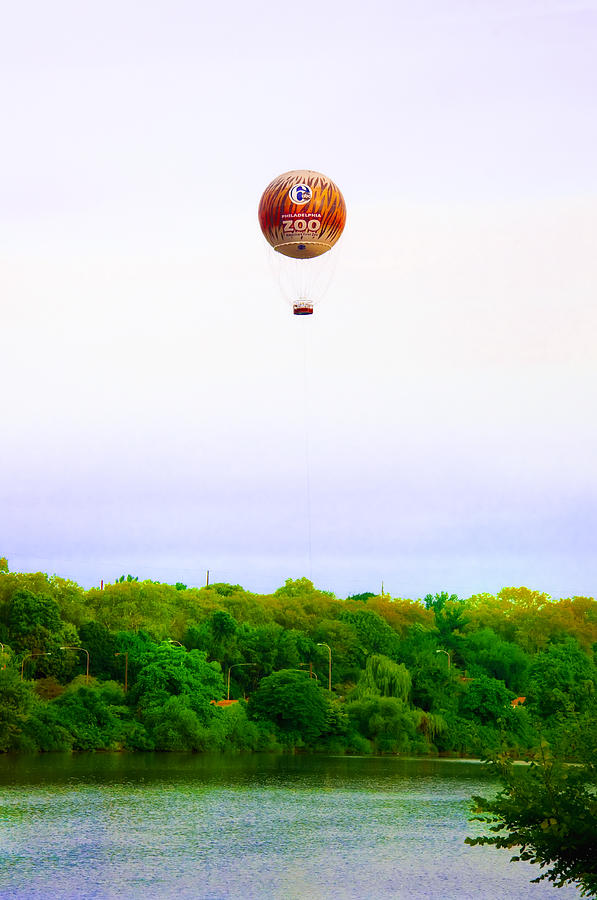 Philadelphia Zoo Balloon over the Schuylkill River Photograph by Bill Cannon