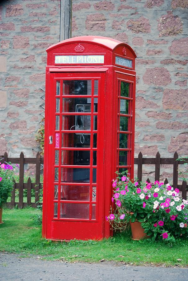 Phone Booth UK Photograph by Angela Deiss - Fine Art America