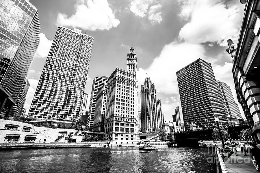 Chicago Photograph - Photo of Chicago Downtown River Buildings by Paul Velgos