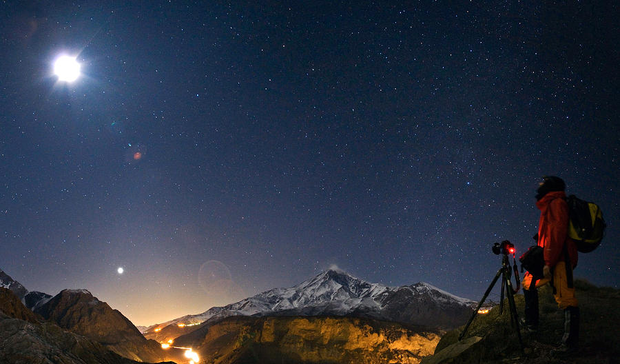 Photographing The Night Sky Photograph by Babak Tafreshi/science Photo ...