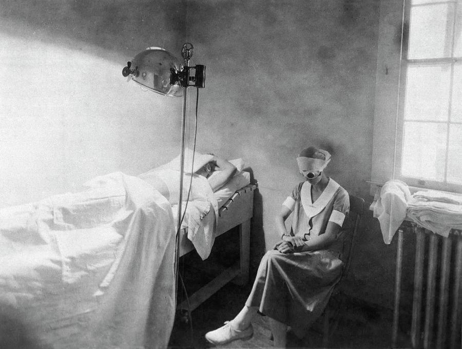 Phototherapy Treatment Photograph by National Library Of Medicine