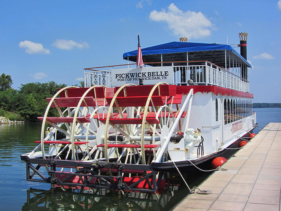 Pickwick Belle Paddle Wheel Boat Photograph by Kathy Clark