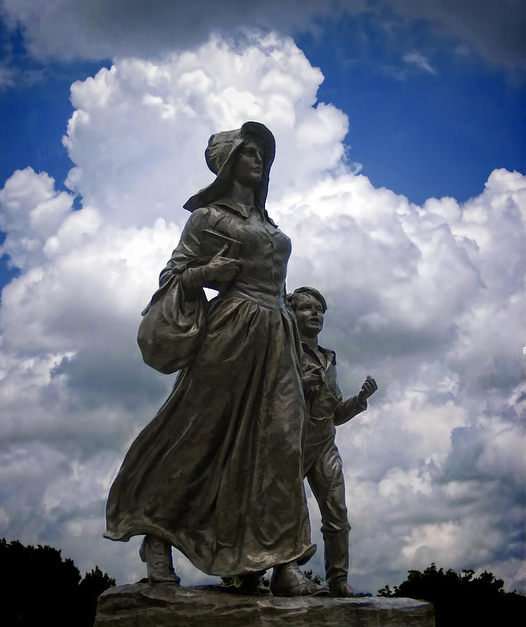 Pioneer Woman Statue Photograph by Ann Powell