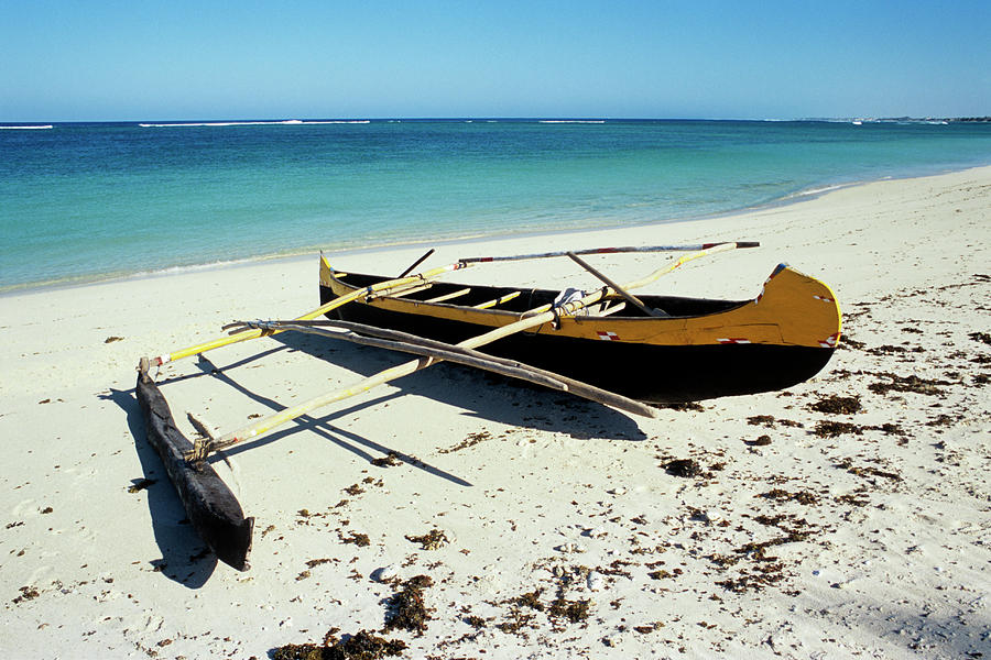 Pirogue Boat Photograph by Sinclair Stammers/science Photo Library