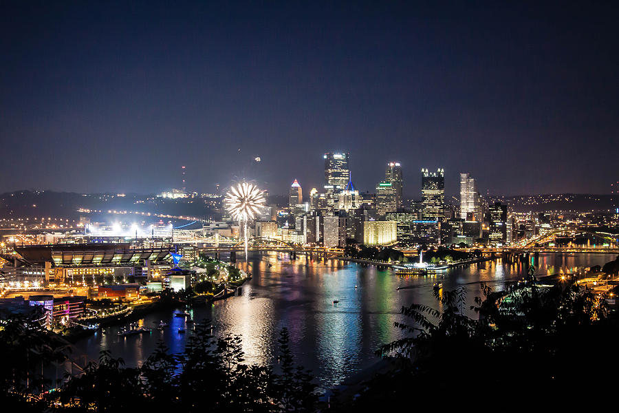 Pittsburgh Skyline Photograph - Pittsburgh at Night by Jane Galik