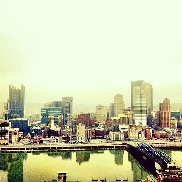 Pittsburgh Skyline 🇺🇸🌆 Photograph by Ryan Shurina