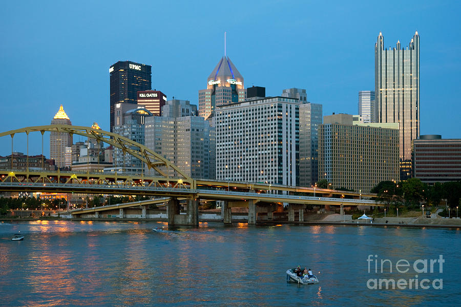 Pittsburgh Photograph - Pittsburgh Skyline at Dusk by Bill Cobb