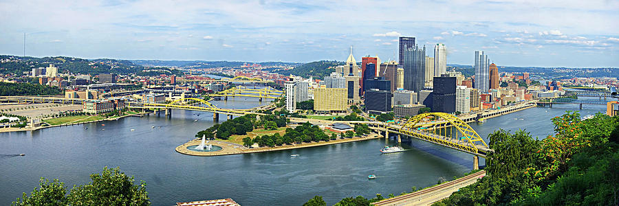 Pittsburgh Skyline Photograph by Georgia Clare