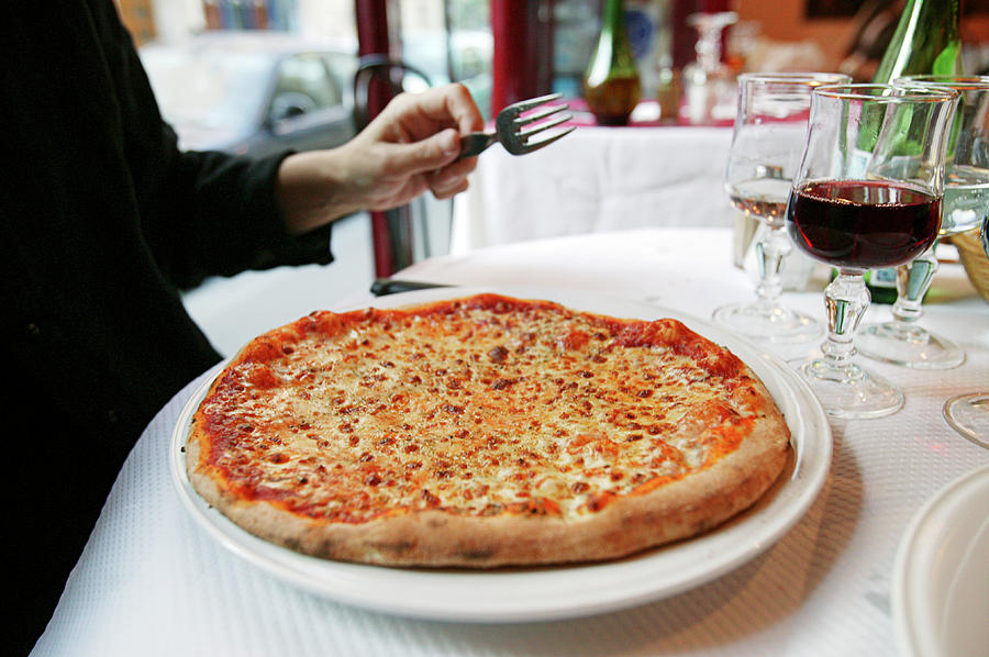 Paris Photograph - Pizza by Peter Menzel/science Photo Library