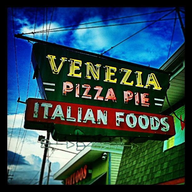 New Orleans Photograph - Pizza Pie by Glen Abbott