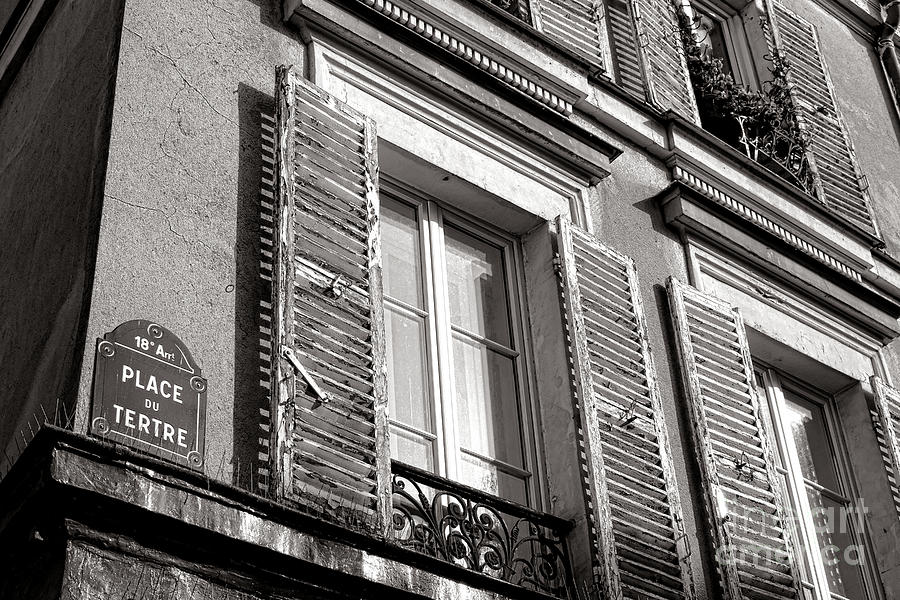 Place du Tertre Photograph by Olivier Le Queinec