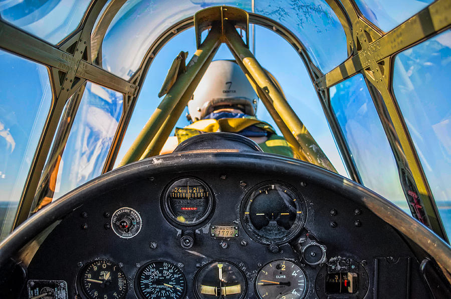 Plane Ride Photograph by David Hart