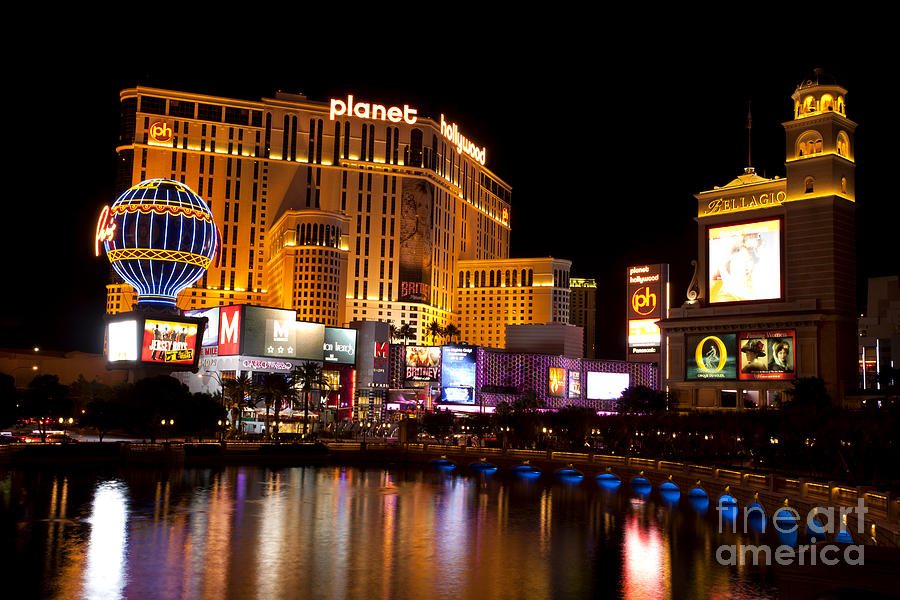 planet hollywood las vegas casino with river
