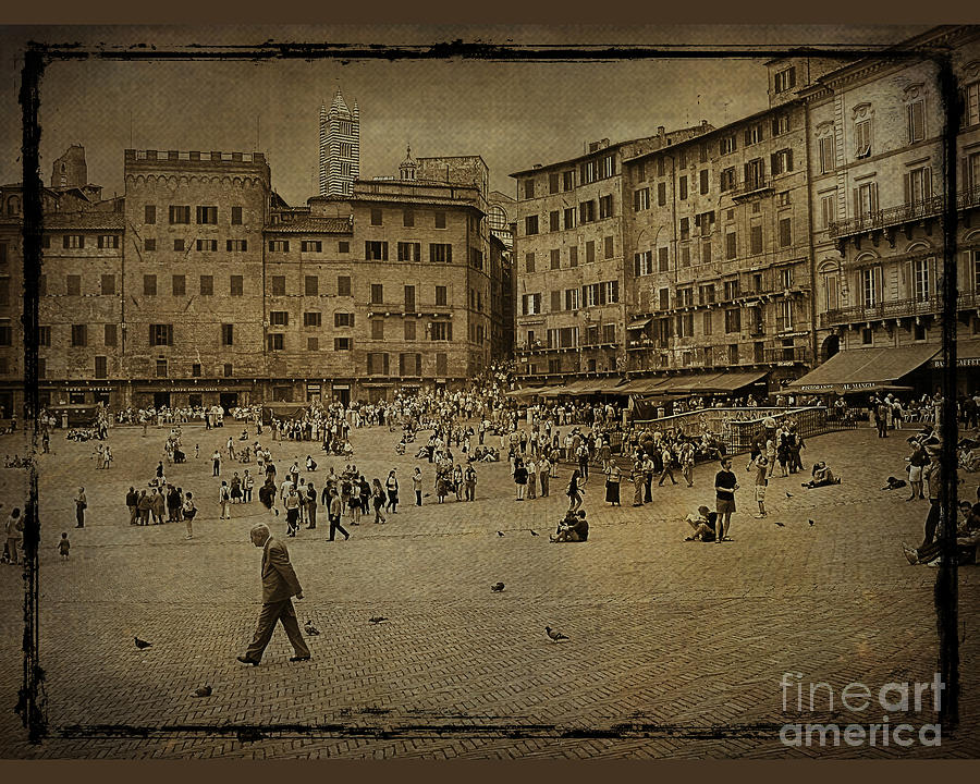 City Photograph - Plaza Siena Italy by Jim Wright