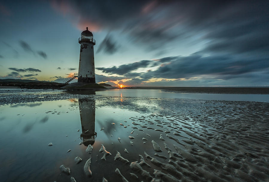 Point of Ayr Lighthouse Photograph by Gerard Pearson - Fine Art America