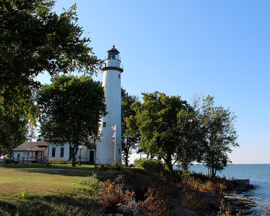 Pointe Aux Barques Lighthouse 2 Photograph by George Jones