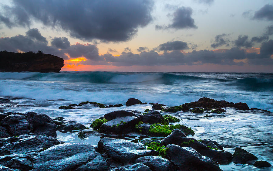 Poipu Kauai Ship Wreck Beach Sunrise Photograph by Sam Amato