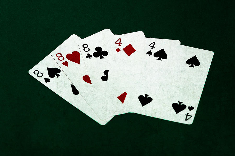 Poker hands full house