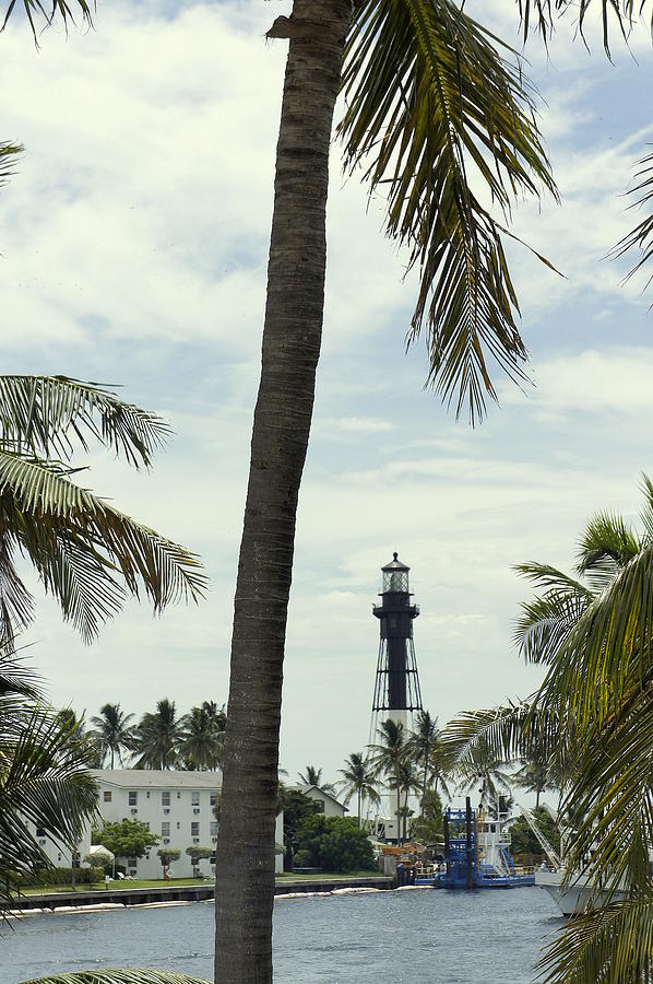Pompano Lighthouse Photograph by Laurie Perry