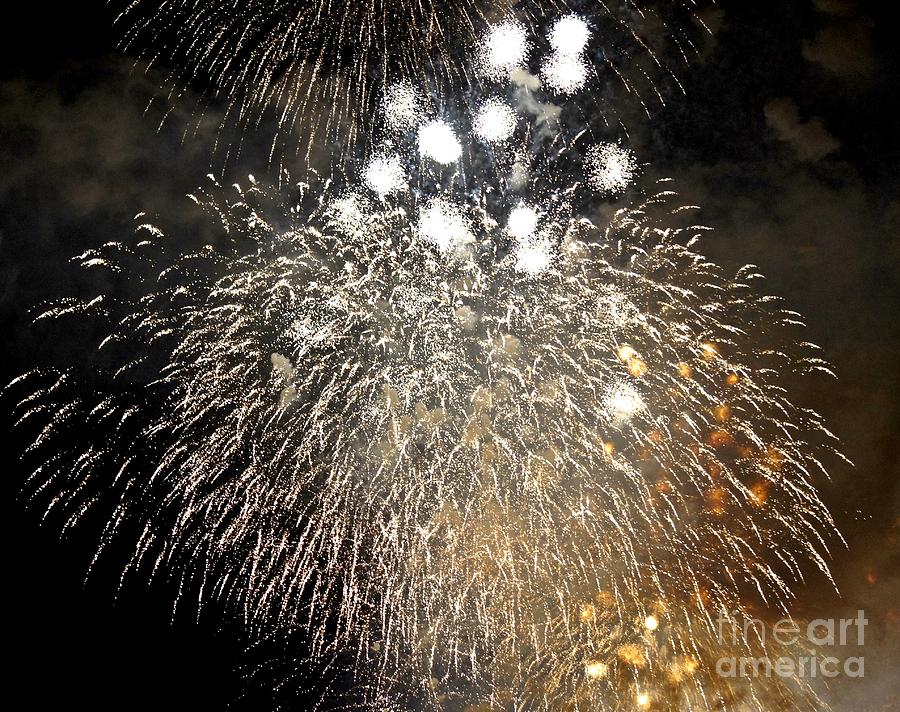 Fireworks Photograph - Pop Pop Spray Fireworks by Lilliana Mendez