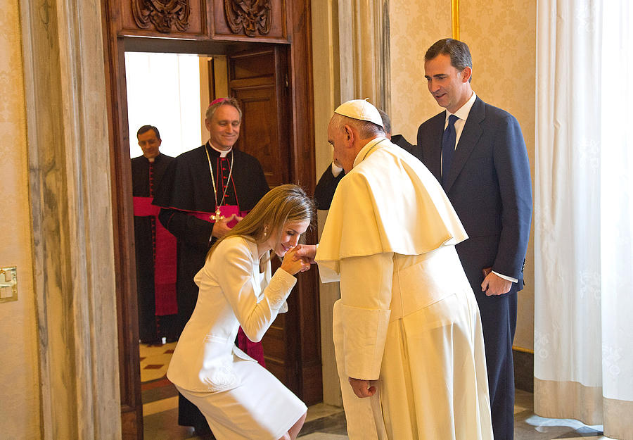 Pope Francis Meets King Felipe VI And Queen Letizia Of Spain Photograph by Vatican Pool Pope Francis Meets King Felipe VI And Queen Letizia Of Spain Photograph by Vatican Pool