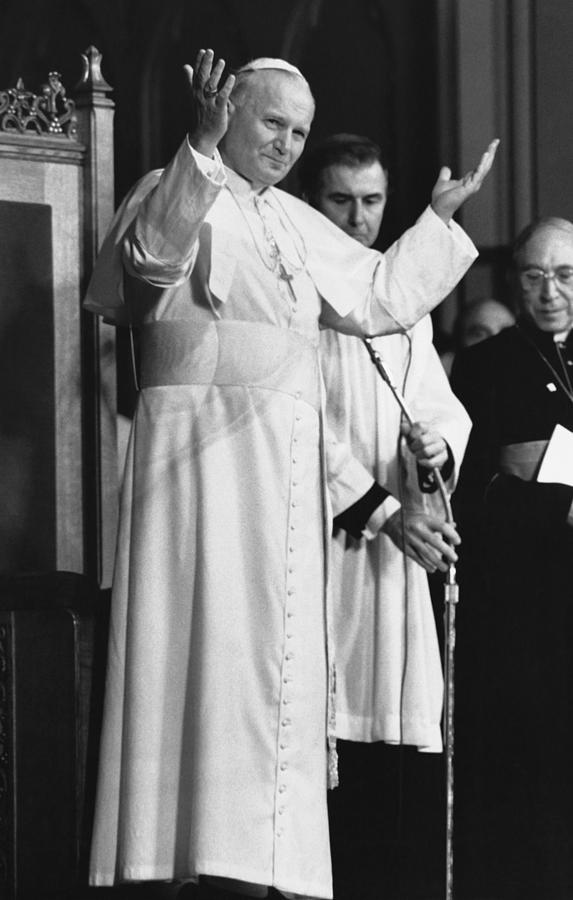 Pope John Paul II In Boston Photograph by Ulrike Welsch