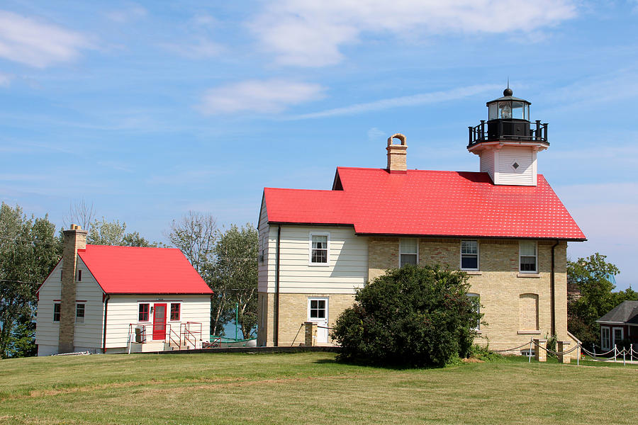 Port Washington Lighthouse 2 Photograph by George Jones
