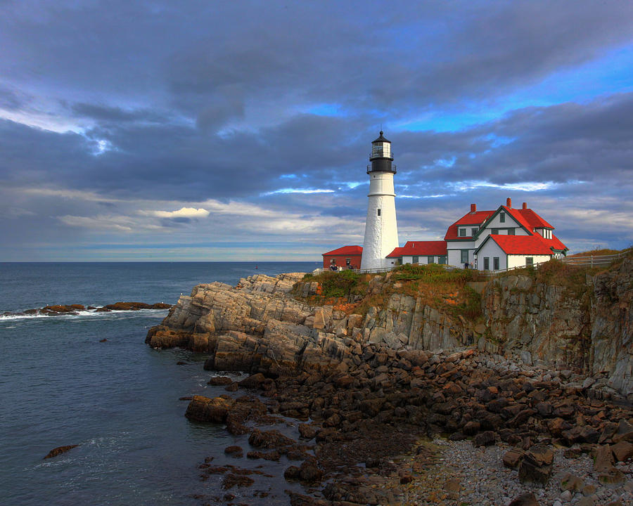 Portland Lighthouse Photograph by Jack Nevitt - Fine Art America