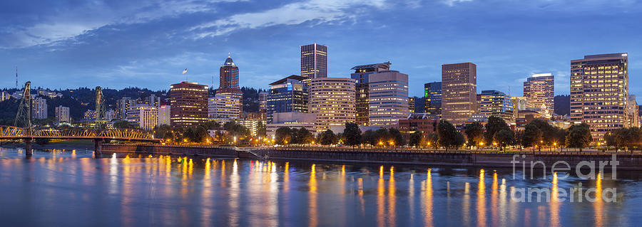 Portland Photograph - Portland Skyline PM2 by Brian Jannsen
