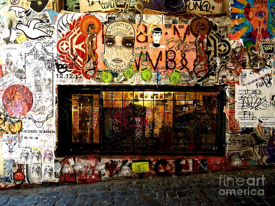 Post Alley Seattle 1 Photograph by Newel Hunter