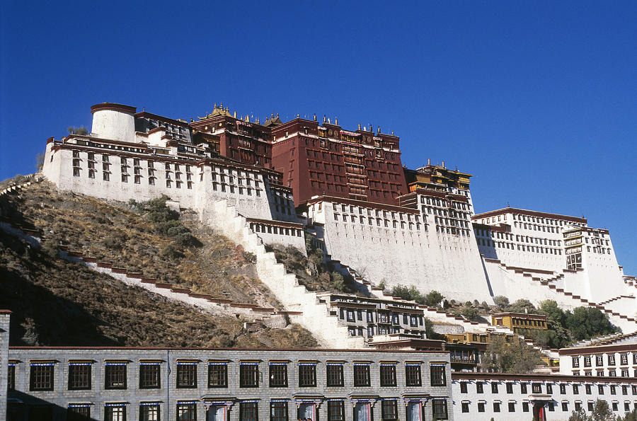 Potala Palace, Tibet Photograph by Alison Wright