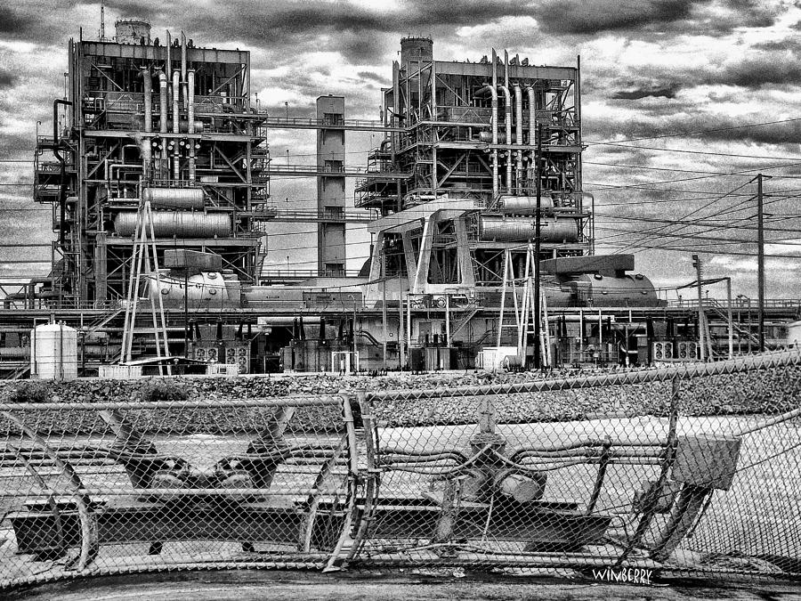 Power Plant In Long Beach Digital Art by Bob Winberry