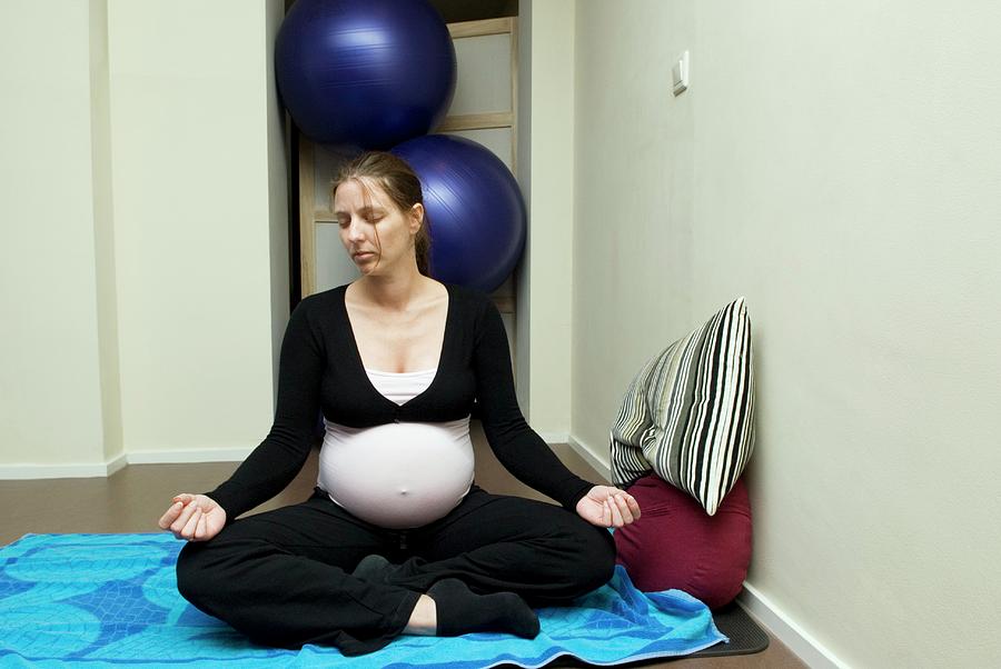 Pre-natal Yoga Meditation Photograph by Henny Allis/science Photo Library