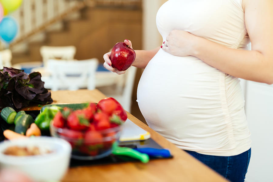 Pregnant woman healthy diet Photograph by Nd3000