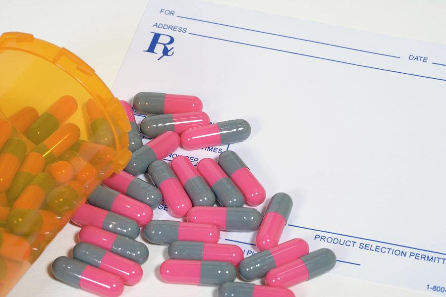 Prescription Or Rx Pad With Capsules Photograph by Science Stock Photography/science Photo Library